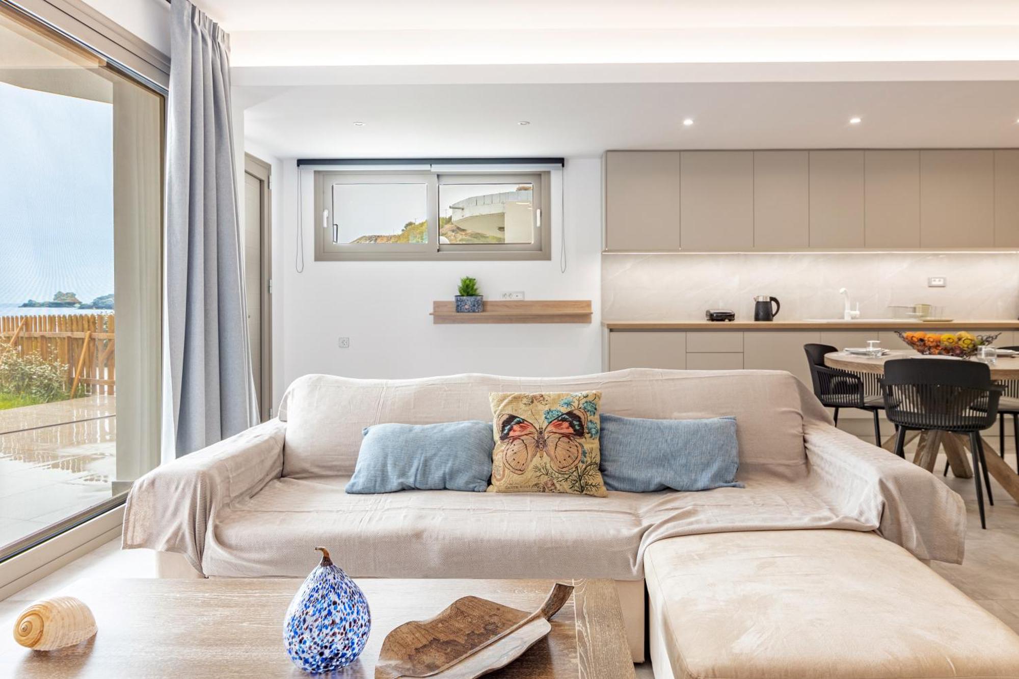 Dreamwave Residence - Unique Holidays By The Sea Ligaria  Eksteriør bilde